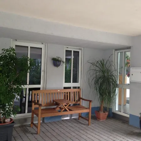 Astra מלון ראסטאט