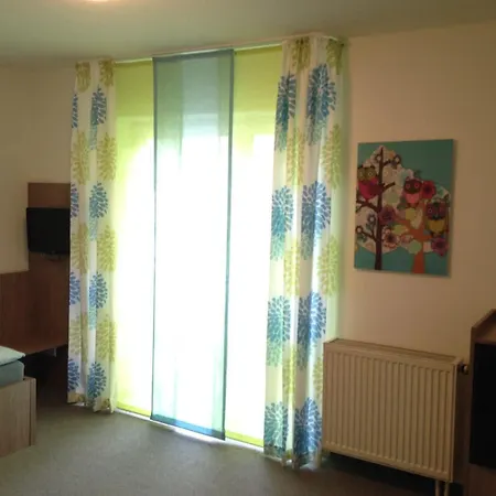 Hotel Astra 5*